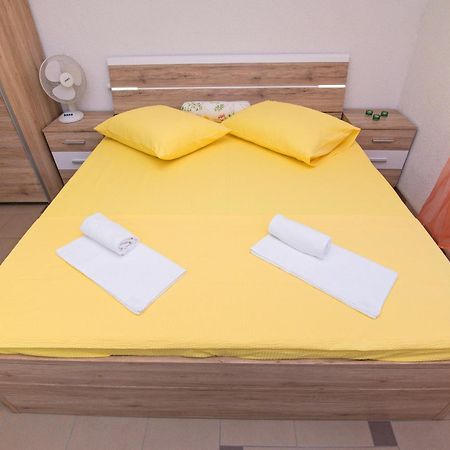 Apartment Afrika Makarska Ngoại thất bức ảnh