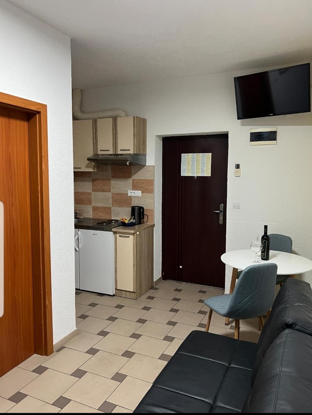 Apartment Afrika Makarska Ngoại thất bức ảnh
