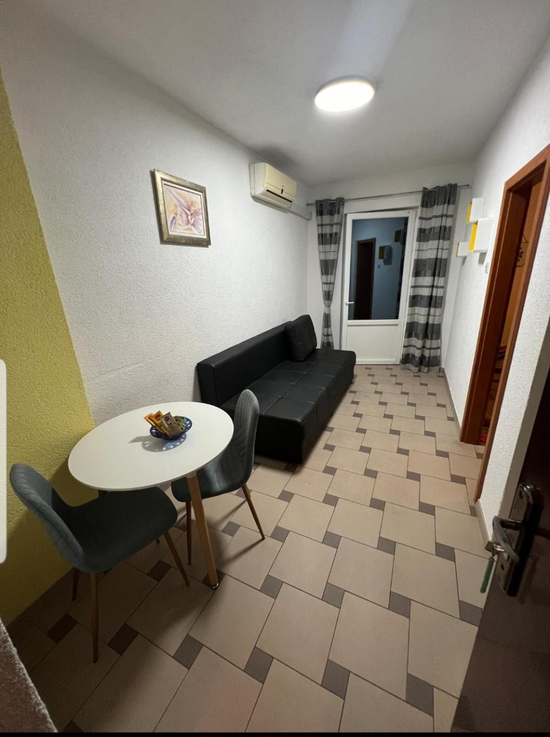 Apartment Afrika Makarska Ngoại thất bức ảnh