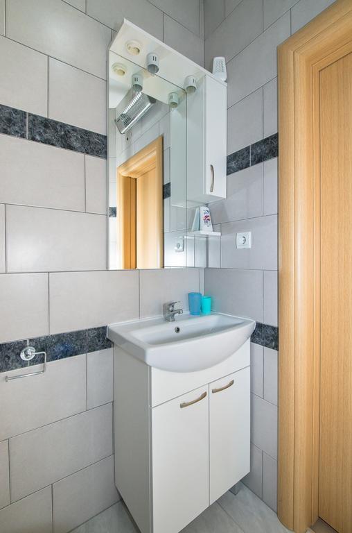 Apartment Afrika Makarska Ngoại thất bức ảnh